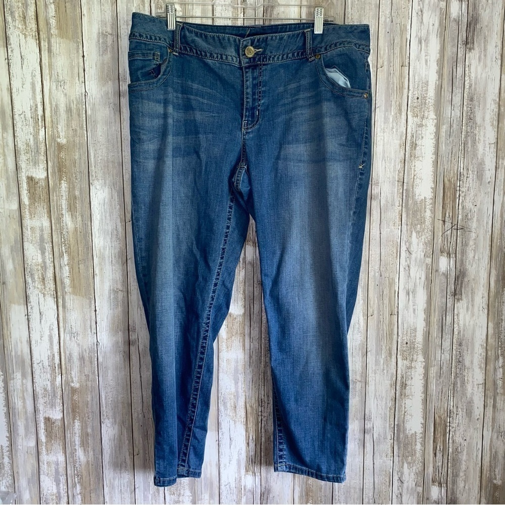 Lane Bryant Genius Fit Ankle Jeans Size 18 Stretch Blue Denim Cropped Plus